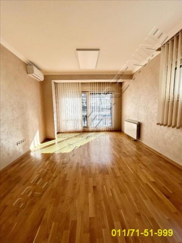 Slika 1 - Južni bulevar, Trosoban stan za izdavanje, 83m2, 1.100€