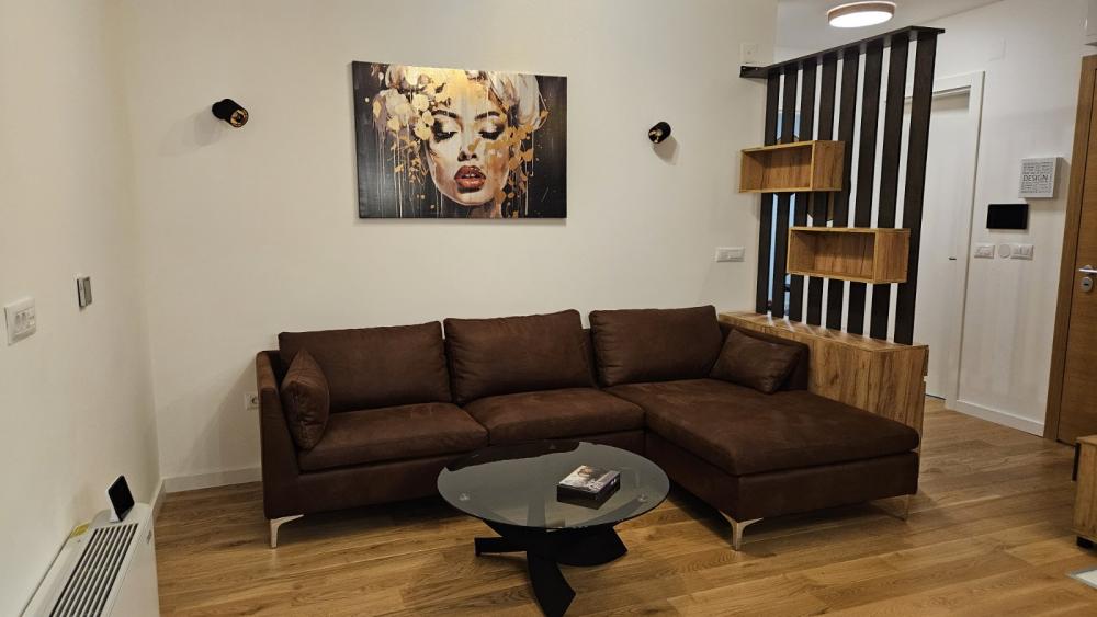 Slika 1 - Volgina, Trosoban stan za izdavanje, 68m2, 1.000€