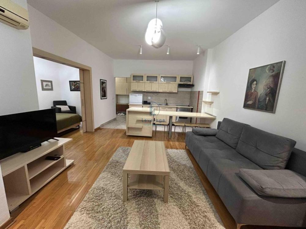 Slika 1 - Maksima Gorkog, Jednoiposoban stan za izdavanje, 49m2, 750€