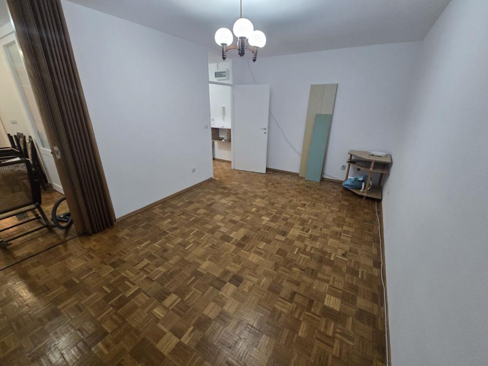 Slika 4 - Bulevar Arsenija Čarnojevića, Trosoban stan za izdavanje, 75m2, 700€