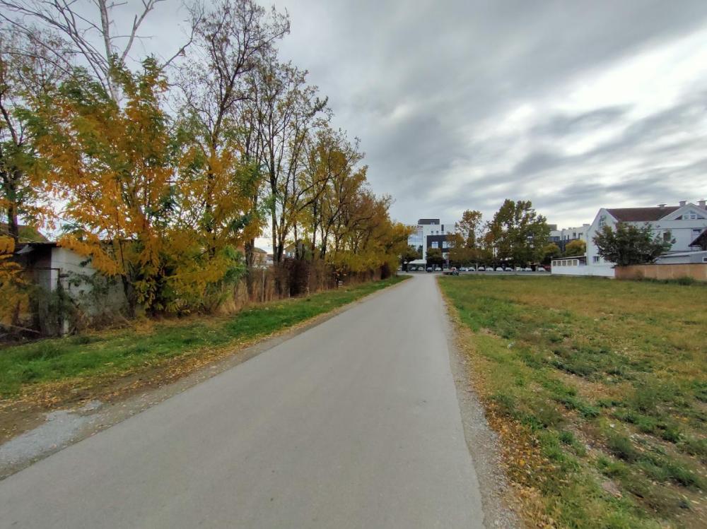 Slika 4 -  Plac na prodaju, Veternik Lipov gaj, , 220.000€