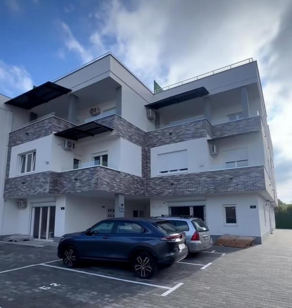 Slika 7 -  Plac na prodaju, Veternik Lipov gaj, , 220.000€