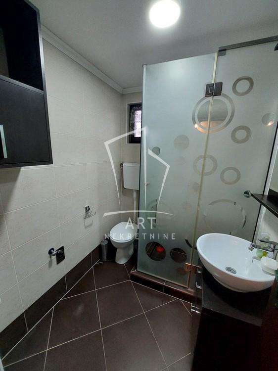 Slika 11 - Sutjeska 8, Četvoroiposoban stan za izdavanje, 72m2, 350€