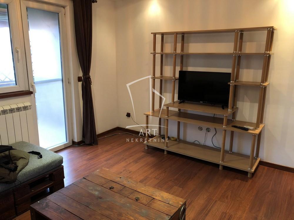 Glavna slika -Sutjeska 8, Četvoroiposoban stan za izdavanje, 72m2, 350€