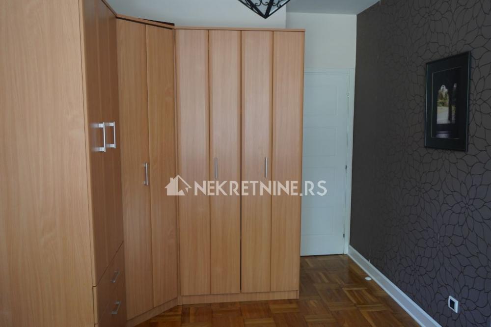 Slika 9 - Džona Kenedija, Trosoban stan za izdavanje, 70m2, 750€