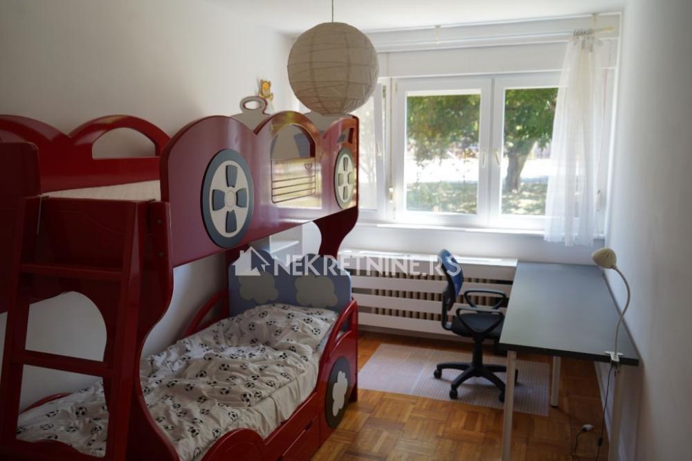 Slika 10 - Džona Kenedija, Trosoban stan za izdavanje, 70m2, 750€