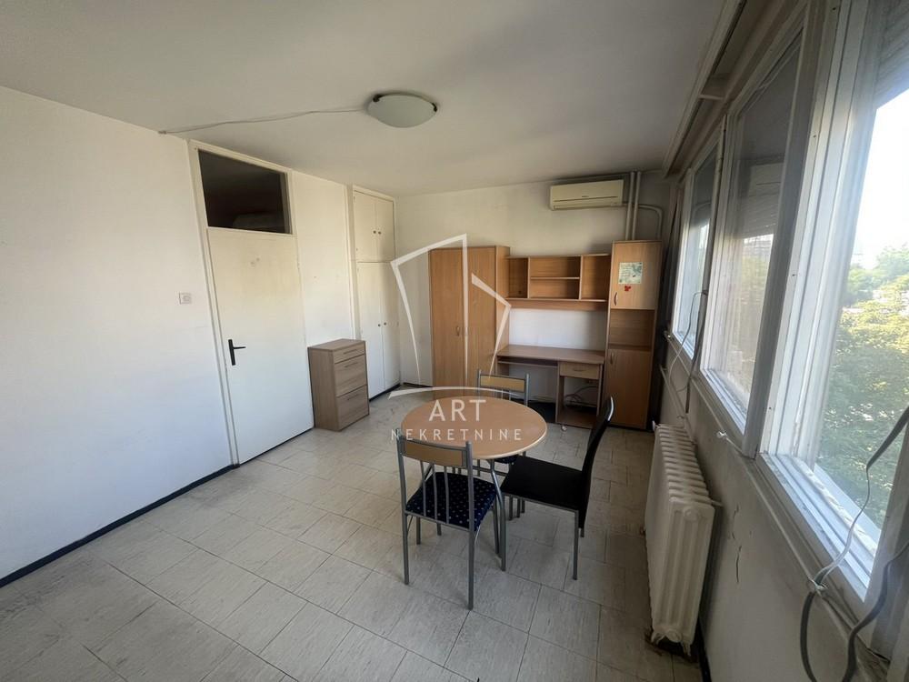 Slika 2 - Bulevar Mihajla Pupina,  Stan na prodaju, 23m2, 95.000€