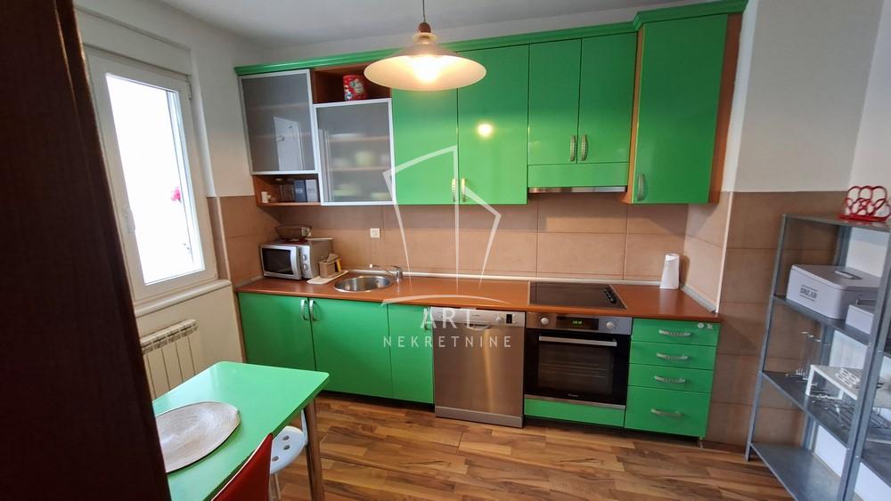 Slika 5 - Kralja Petra, Trosoban stan za izdavanje, 93m2, 1.200€