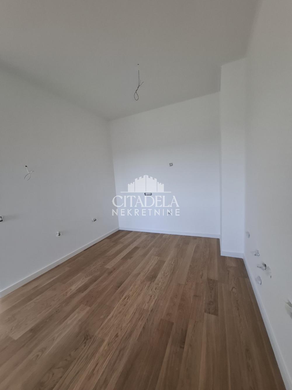Slika 2 - Požeška, Četvorosoban stan na prodaju, 143m2, 550.000€