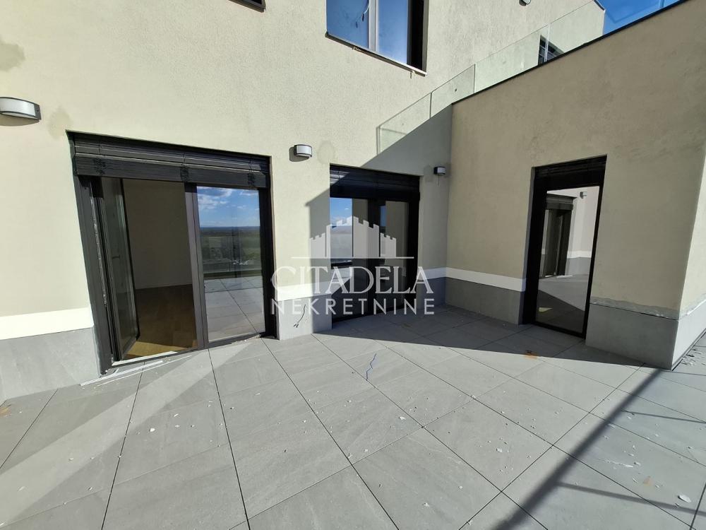 Slika 9 - Požeška, Četvorosoban stan na prodaju, 147m2, 442.920€