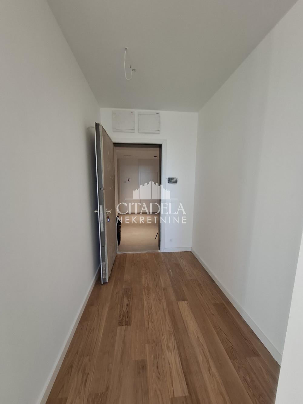 Slika 4 - Požeška, Četvorosoban stan na prodaju, 175m2, 523.800€