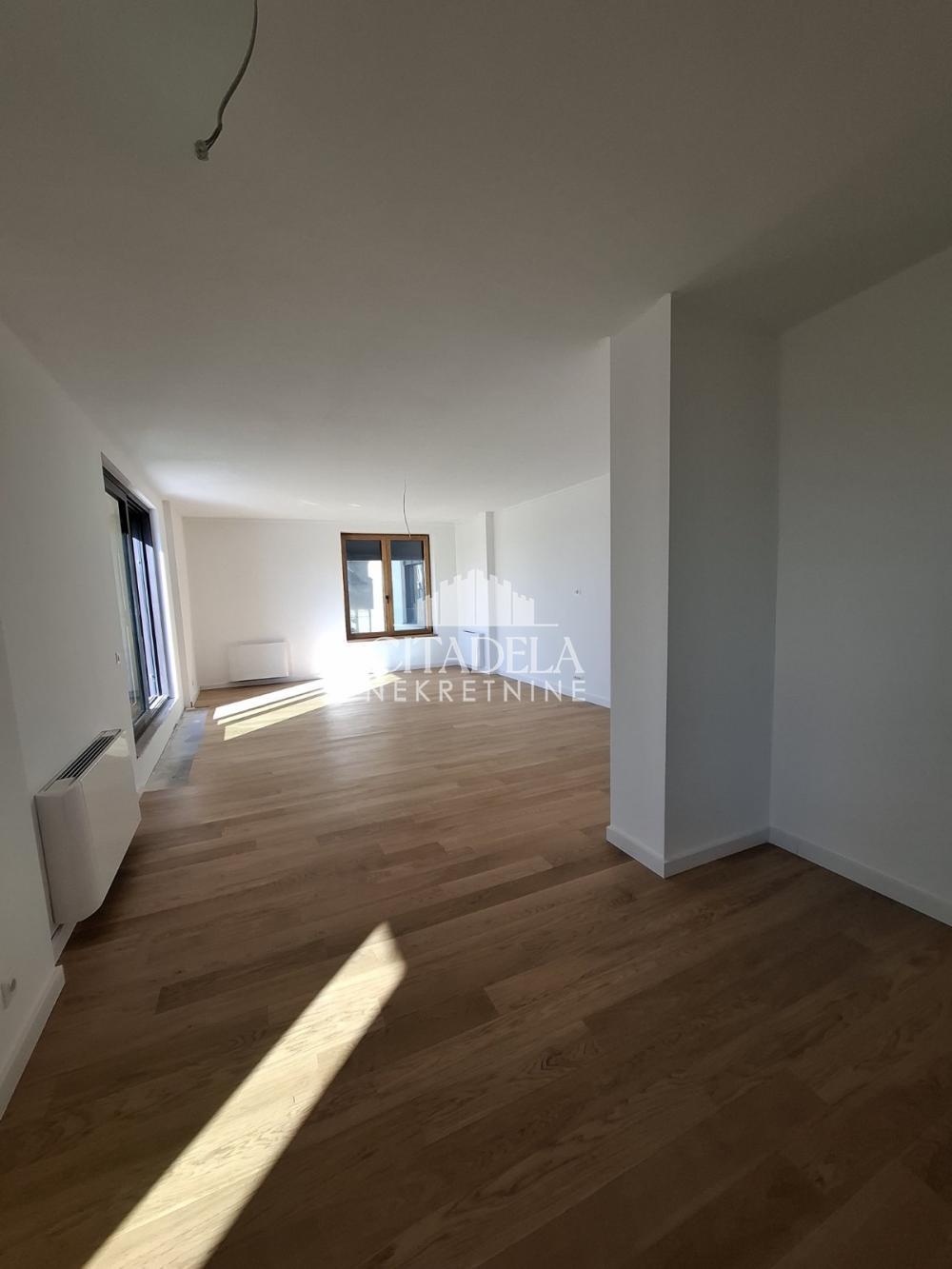 Glavna slika -Požeška, Četvorosoban stan na prodaju, 175m2, 523.800€