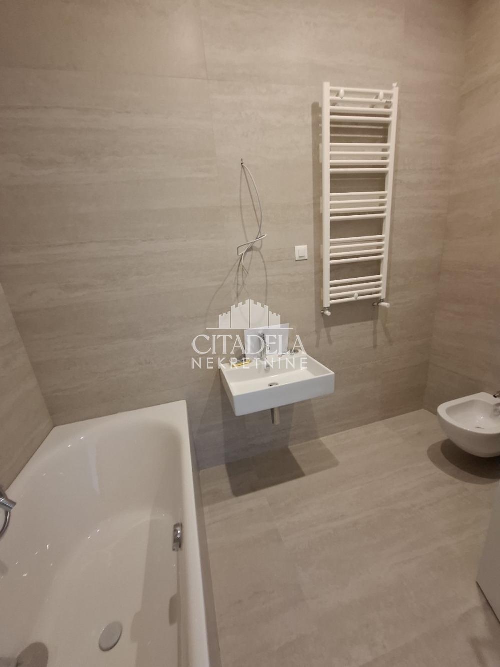 Slika 4 - Požeška, Četvorosoban stan na prodaju, 125m2, 478.502€