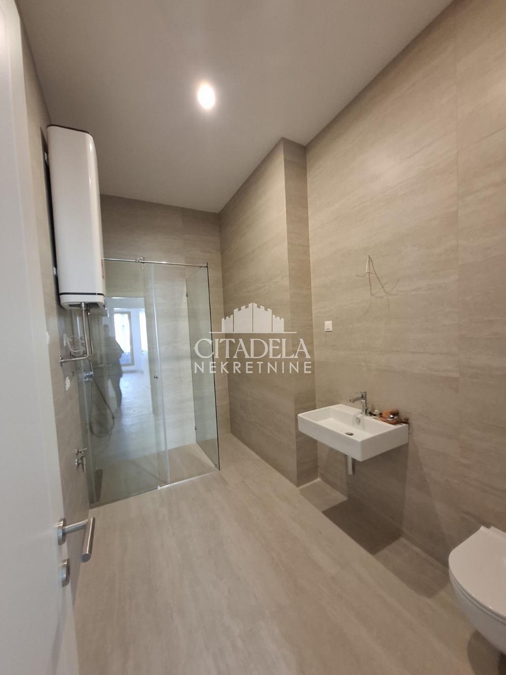 Slika 5 - Požeška, Četvorosoban stan na prodaju, 125m2, 478.502€