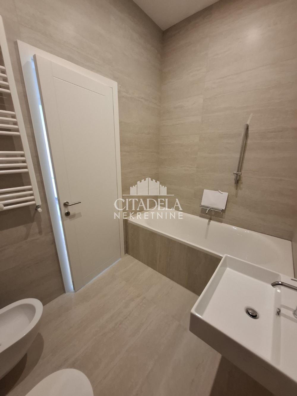 Slika 7 - Požeška, Četvorosoban stan na prodaju, 131m2, 504.652€