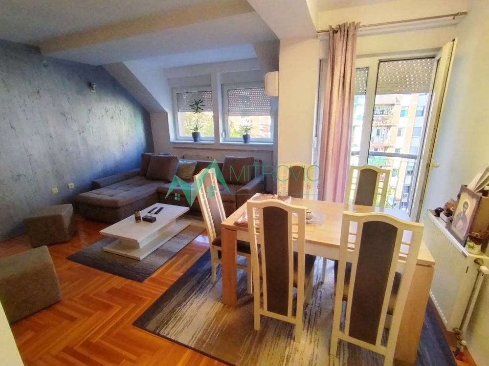 Slika 1 - Četvorosoban stan za izdavanje, 94m2, 1.000€