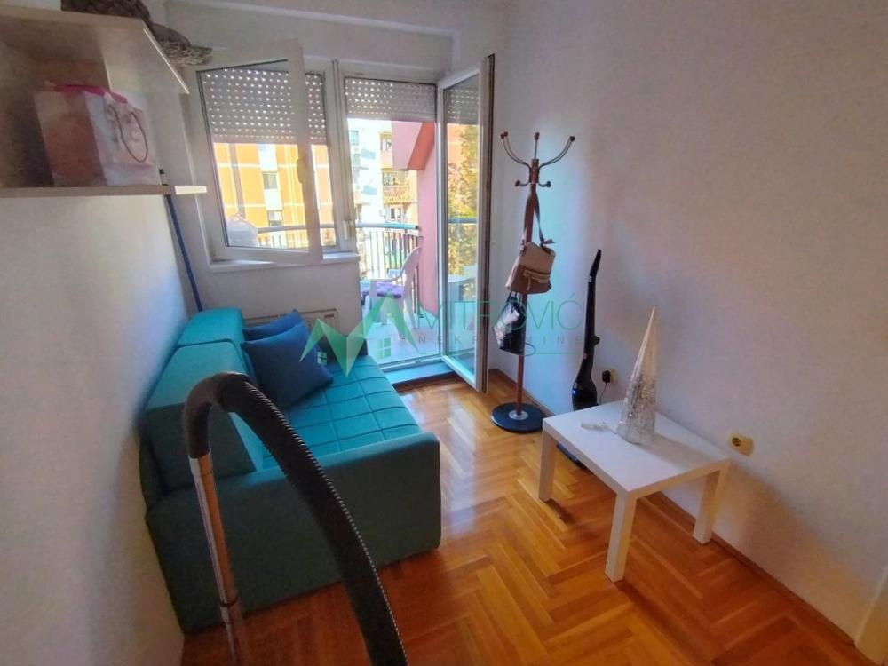 Slika 6 - Četvorosoban stan za izdavanje, 94m2, 1.000€