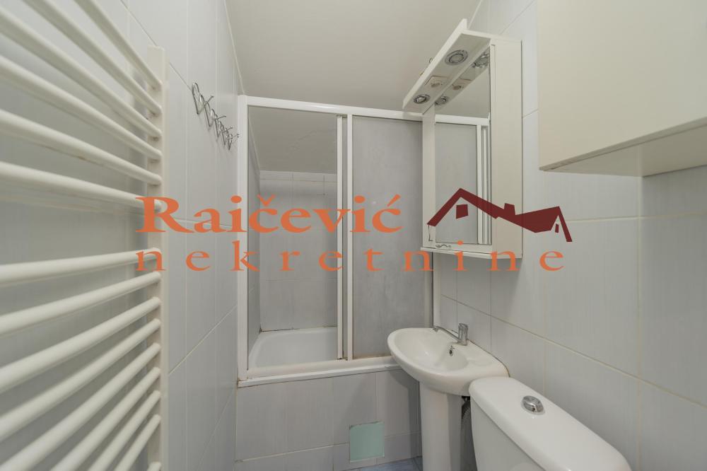 Slika 9 - Banjicki breg, Jednoiposoban stan na prodaju, 24m2, 78.000€