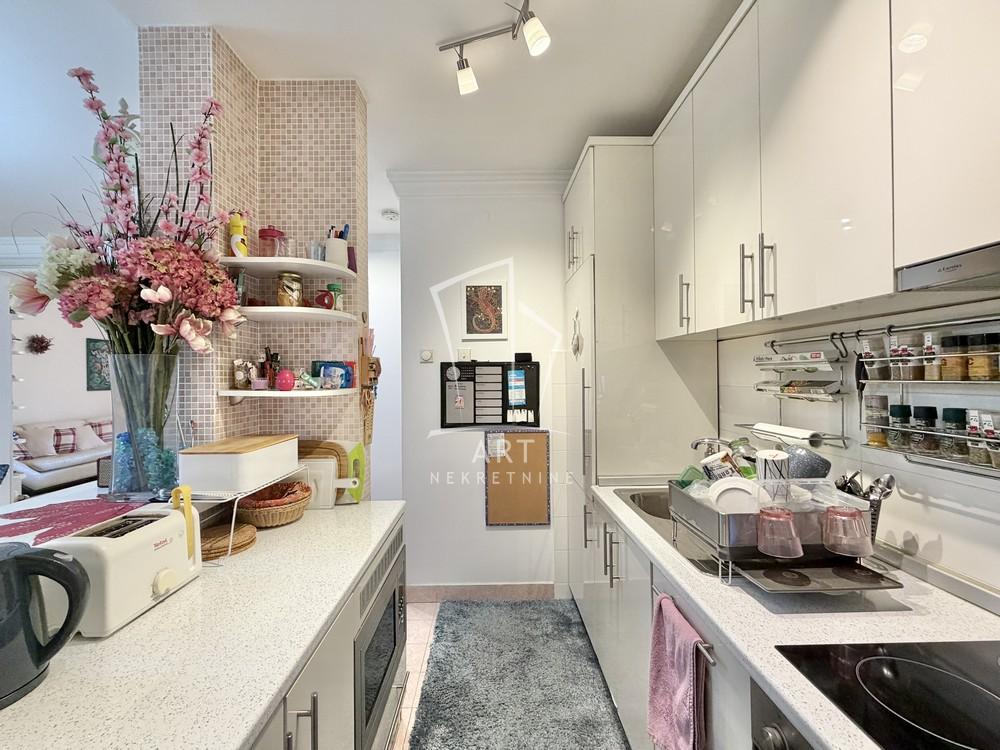 Slika 4 - Dositejeva, Petosoban stan za izdavanje, 105m2, 2.000€