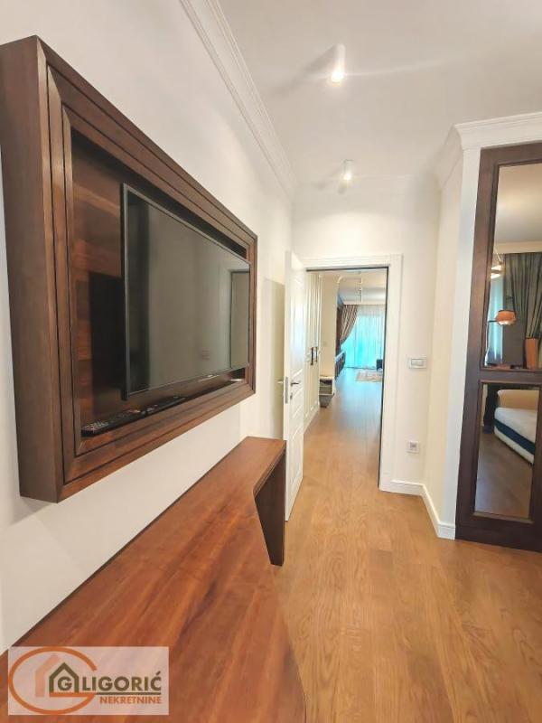 Slika 10 - Trosoban stan za izdavanje, 96m2, 1.200€