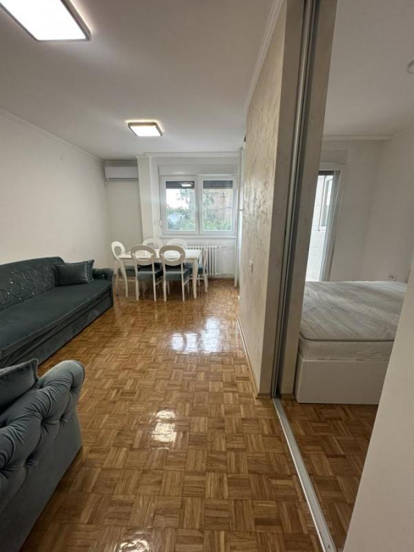 Slika 2 - Trosoban stan za izdavanje, 55m2, 600€