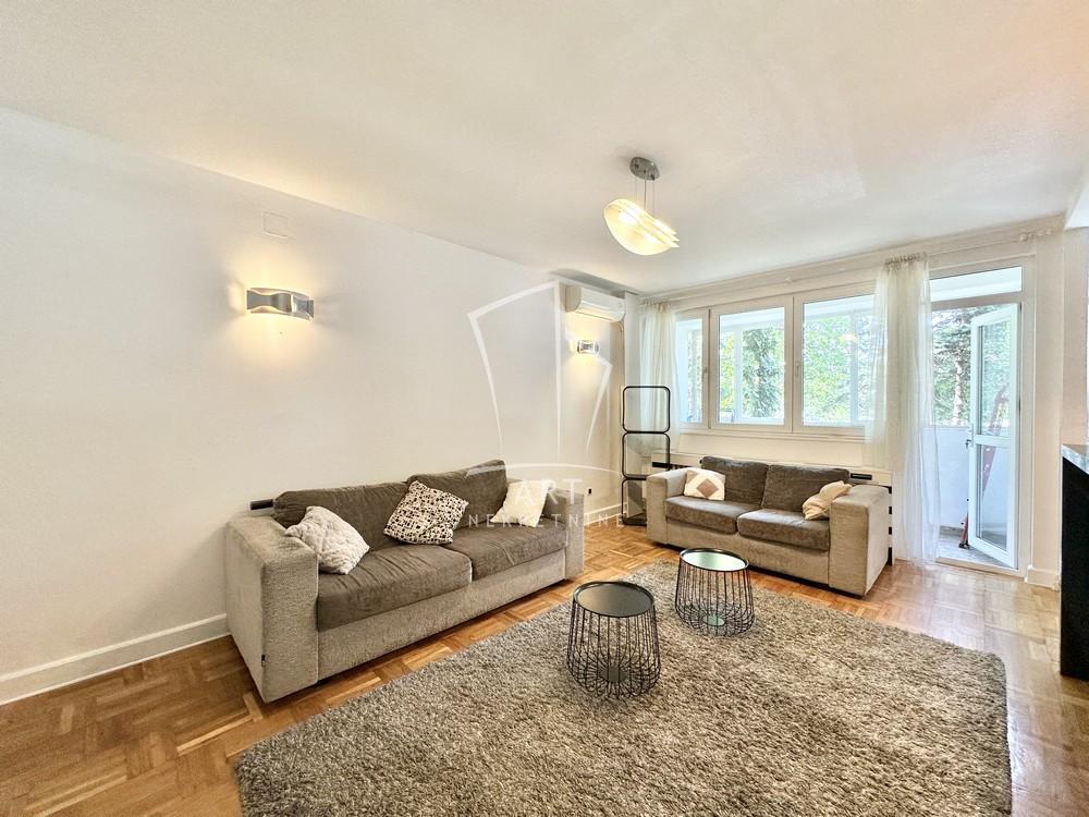 Glavna slika -Džona Kenedija, Trosoban stan za izdavanje, 68m2, 750€