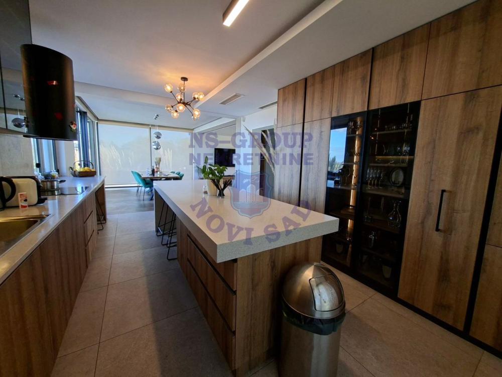 Slika 4 -  Kuća na prodaju, 360m2, 700.000€