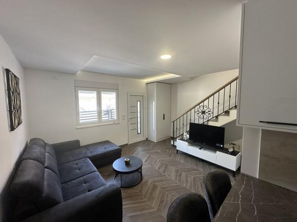 Glavna slika -Jednoiposoban stan na prodaju, 42m2, 108.000€