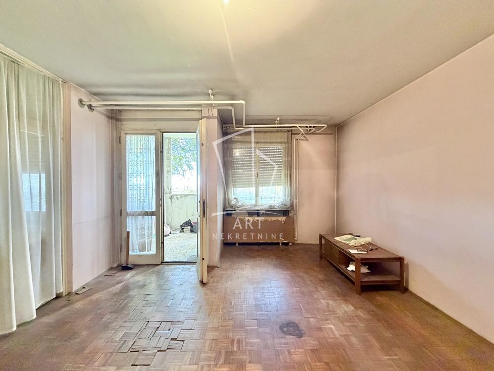 Slika 2 - Poručnika Spasića i Mašere, Dvoiposoban stan na prodaju, 73m2, 195.000€