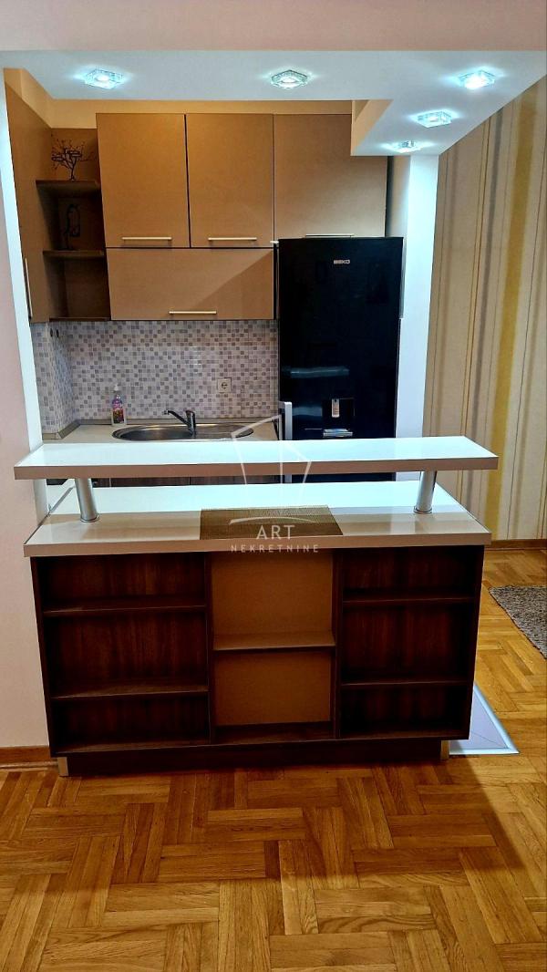 Slika 7 - Vojvode Micka Krstića, Jednoiposoban stan za izdavanje, 50m2, 600€