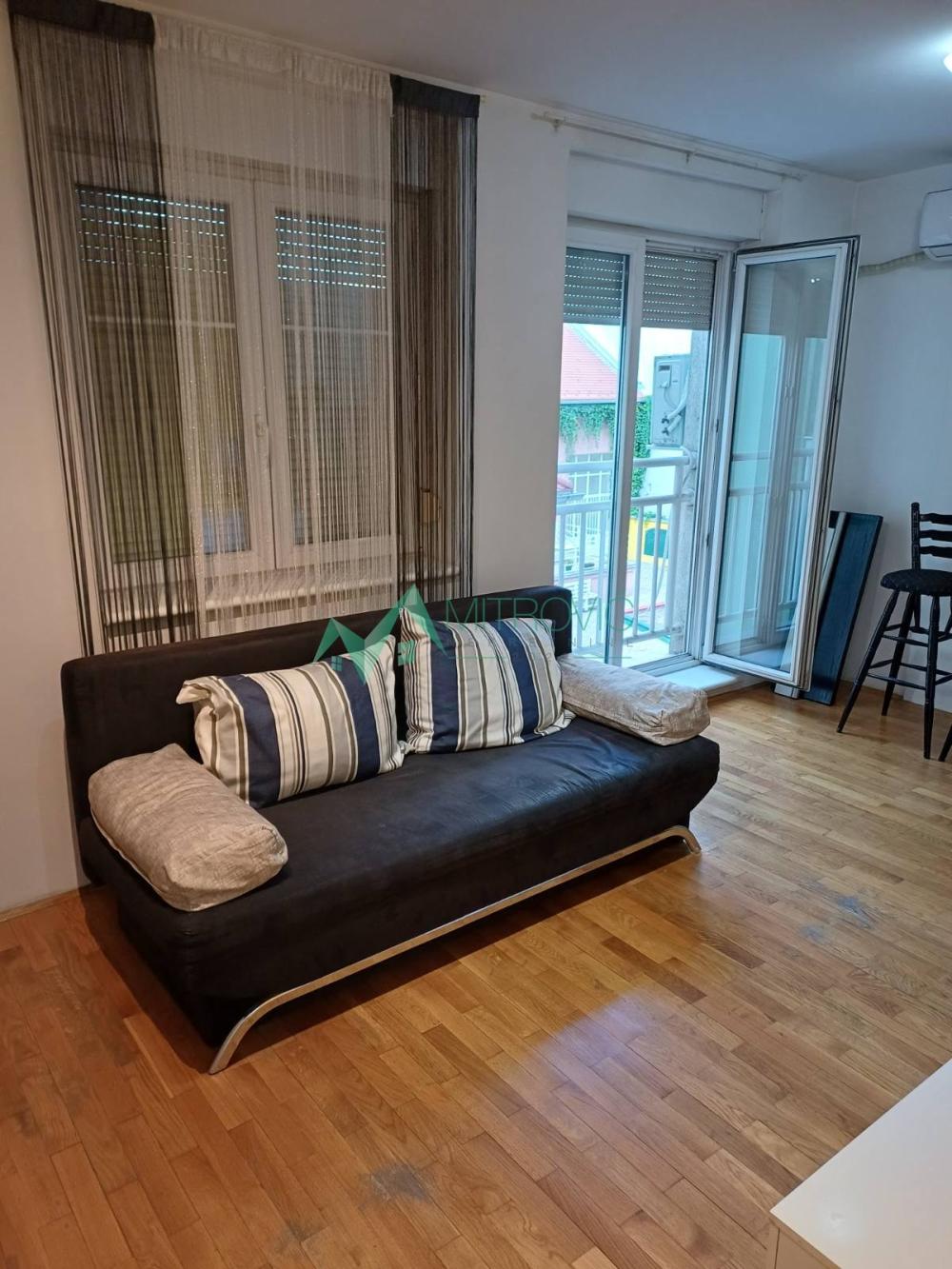 Slika 2 -  Stan za izdavanje, 22m2, 300€