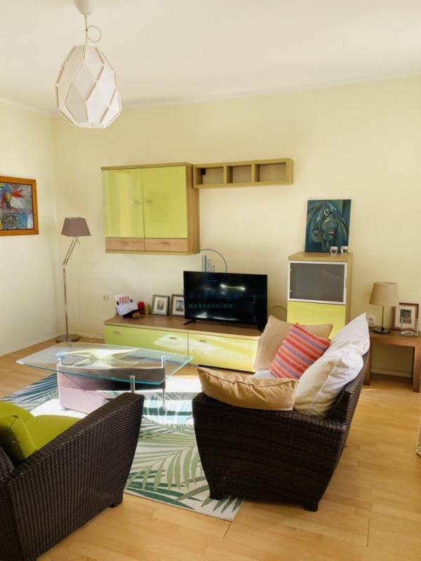 Glavna slika -Kostolačka, Dvosoban stan na prodaju, 60m2, 195.000€