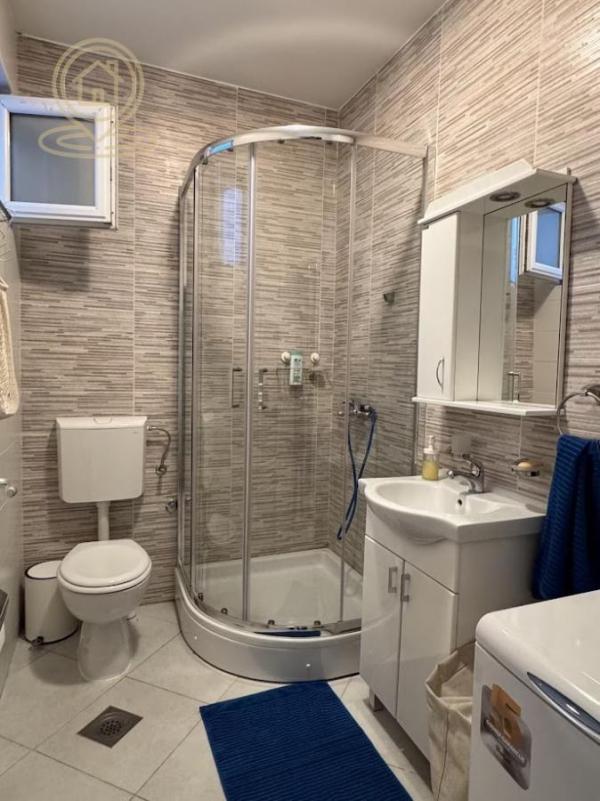 Slika 9 - Četvorosoban stan za izdavanje, 79m2, 850€