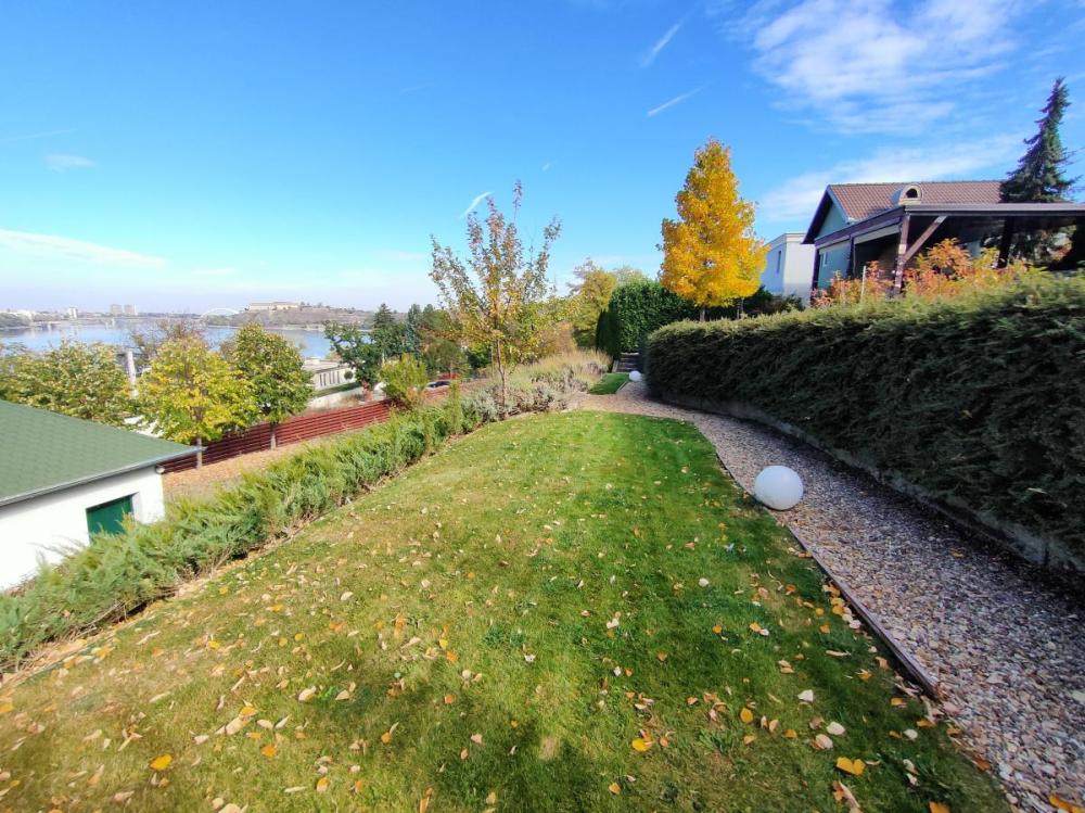 Slika 10 -  Plac na prodaju, Ribnjak, , 395.000€