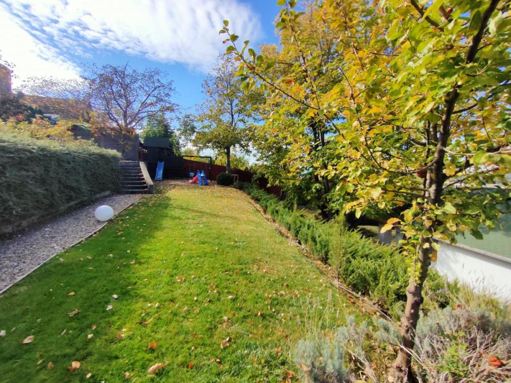 Slika 3 -  Plac na prodaju, Ribnjak, , 395.000€