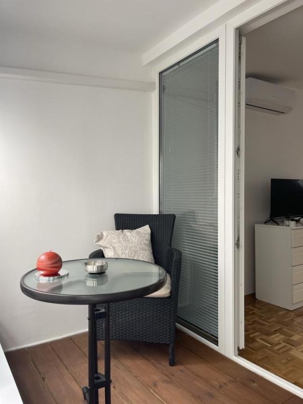 Slika 9 - Trosoban stan za izdavanje, 100m2, 950€