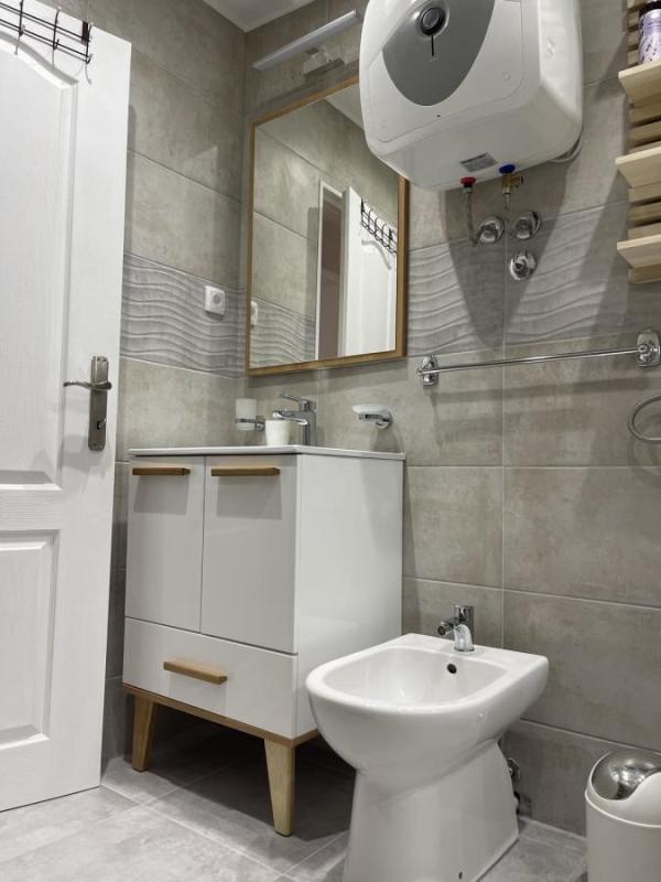 Slika 11 - Trosoban stan za izdavanje, 100m2, 950€