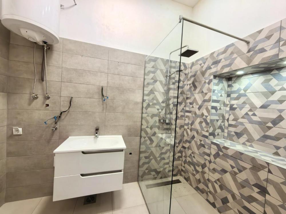 Slika 6 - Troiposoban stan za izdavanje, 136m2, 1.200€