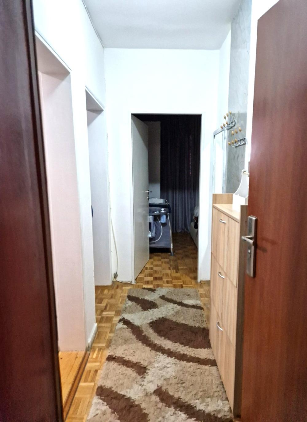 Slika 7 - Dvosoban stan za izdavanje, 400€