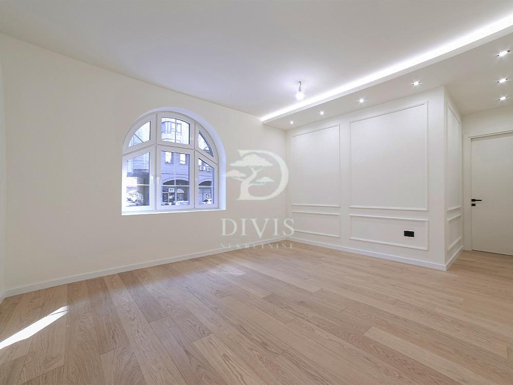 Glavna slika -Bulevar despota Stefana, Trosoban stan na prodaju, 70m2, 349.000€