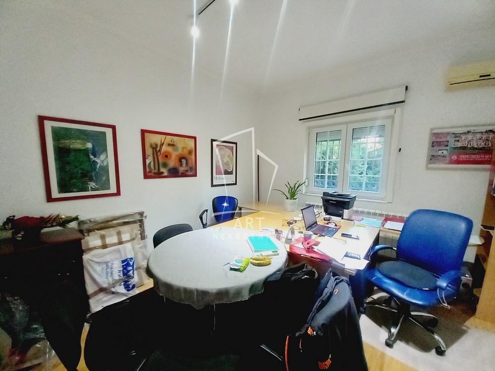 Slika 2 - Veljka Milićevića,  Lokal za izdavanje, 97m2, 1.200€