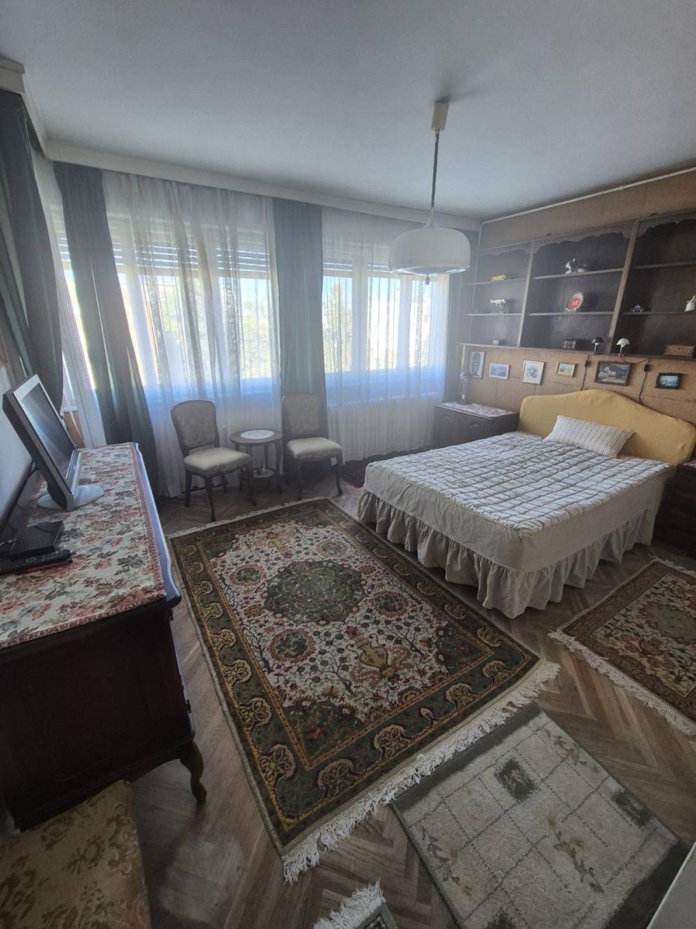 Slika 5 - Bulevar Arsenija Čarnojevića, Četvoroiposoban stan na prodaju, 122m2, 399.000€