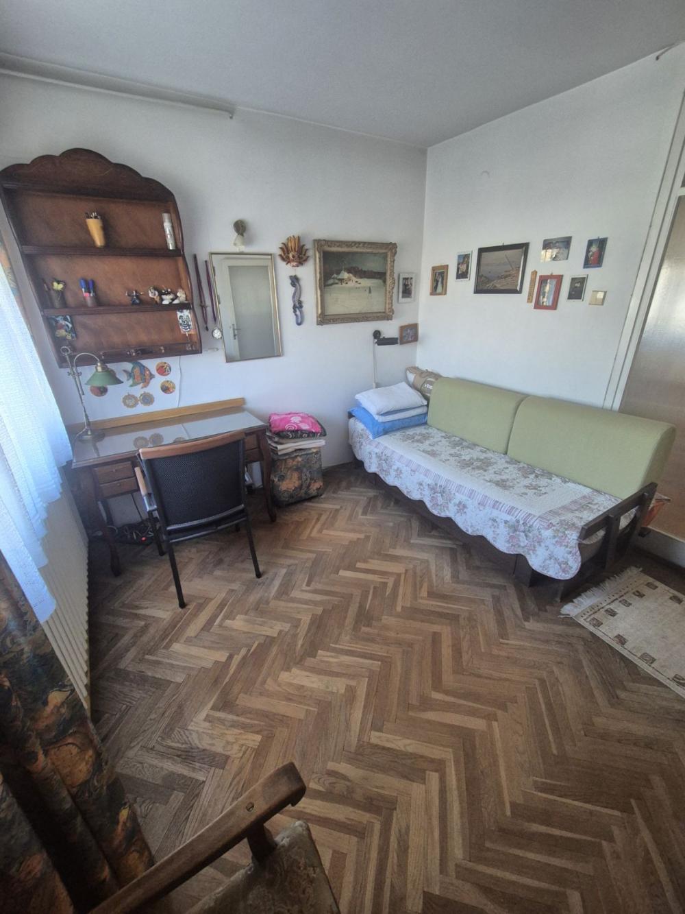 Slika 3 - Bulevar Arsenija Čarnojevića, Četvoroiposoban stan na prodaju, 122m2, 399.000€