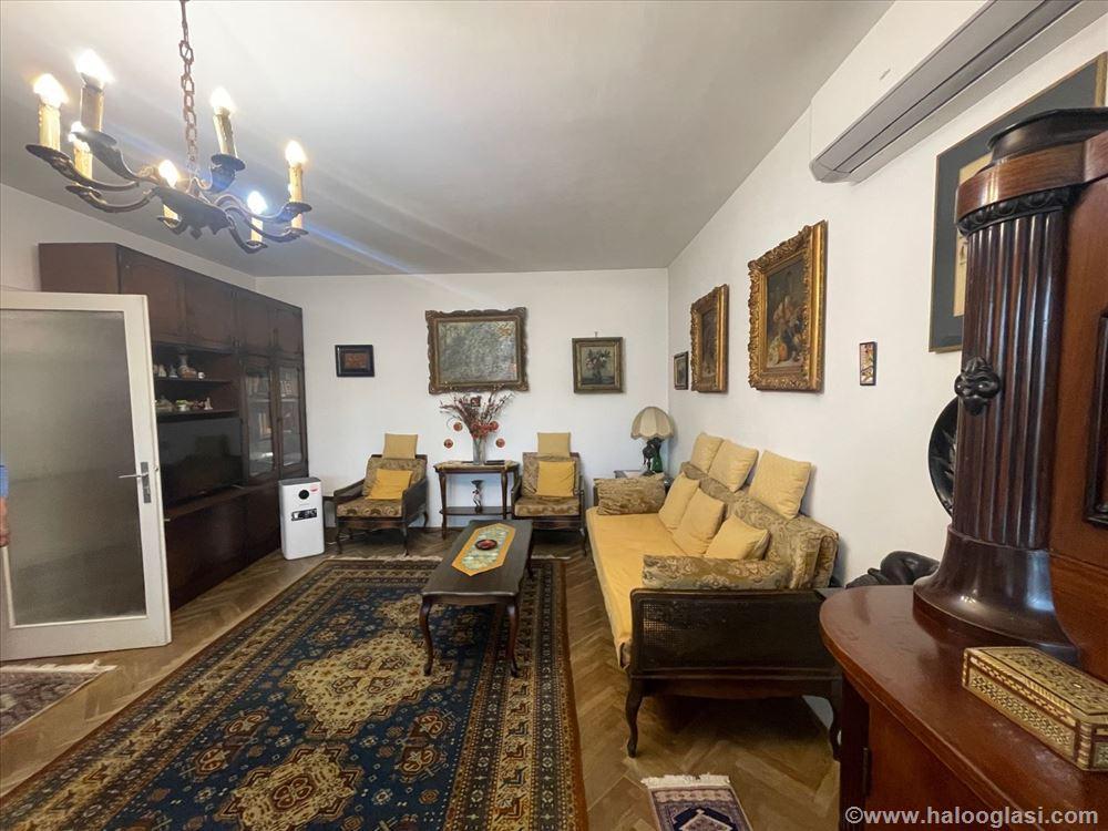 Glavna slika -Bulevar Arsenija Čarnojevića, Četvoroiposoban stan na prodaju, 122m2, 399.000€