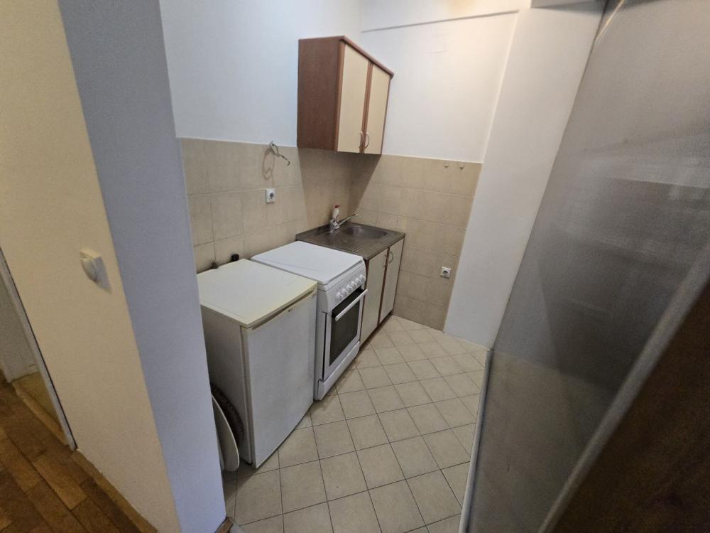 Slika 2 - Bulevar oslobođenja, Jednosoban stan za izdavanje, 37m2, 480€