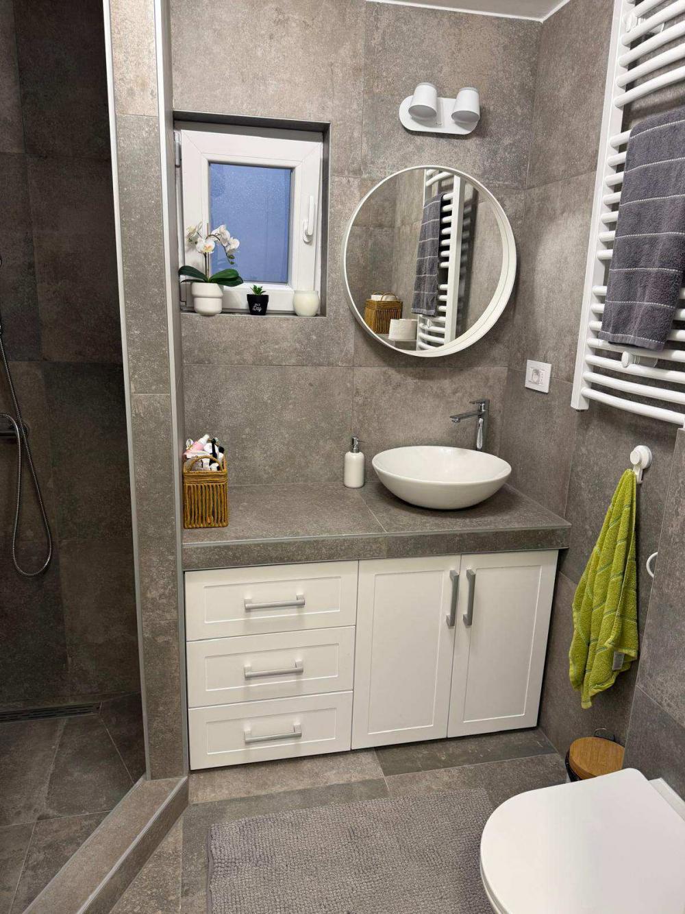 Slika 9 - Vojvode Stepe, Trosoban stan za izdavanje, 105m2, 1.100€