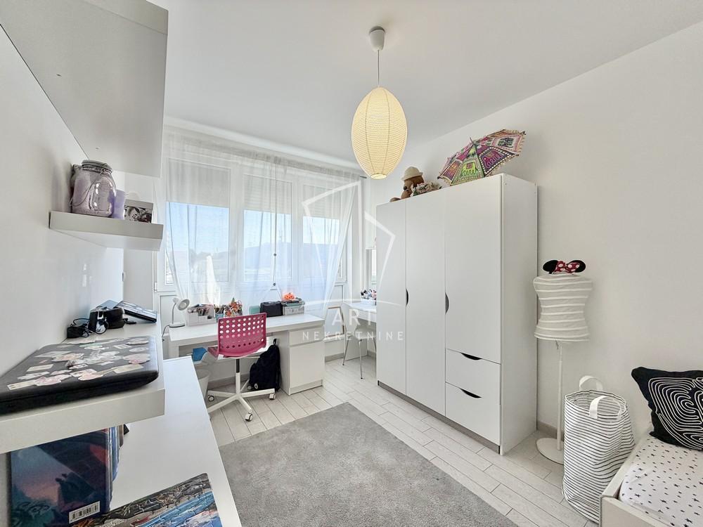 Slika 8 - Danka Popovića,  Kuća na prodaju, 174m2, 400.000€