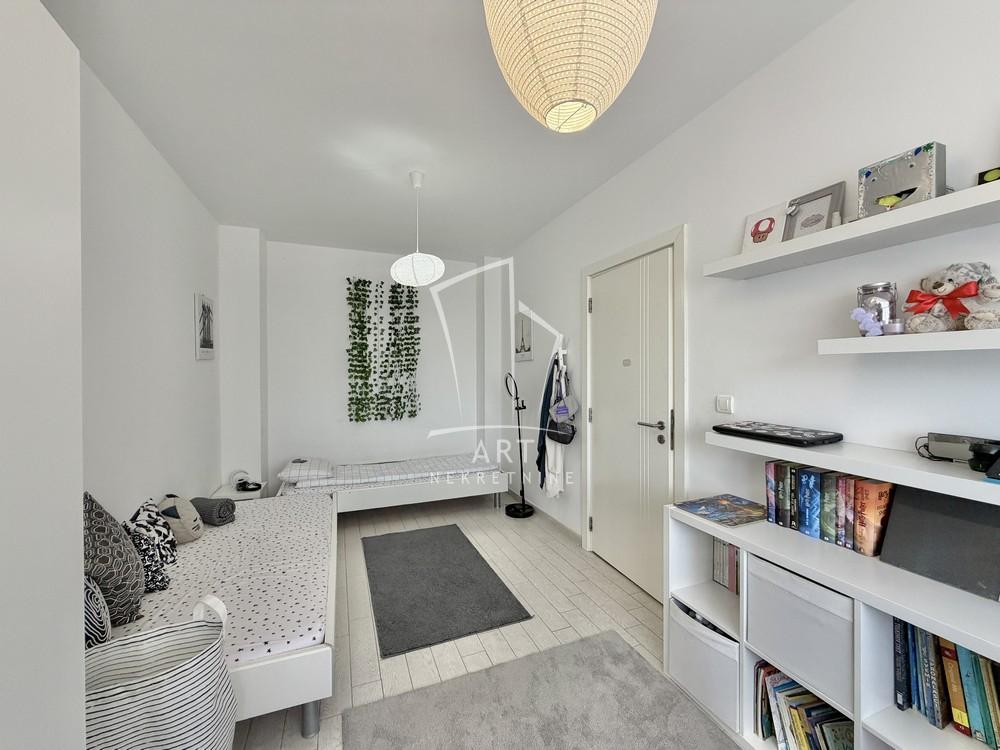 Slika 9 - Danka Popovića,  Kuća na prodaju, 174m2, 400.000€