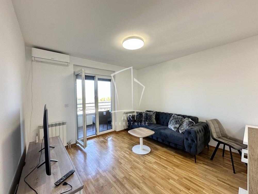 Slika 1 - Dragoslava Srejovića, Dvosoban stan za izdavanje, 58m2, 950€