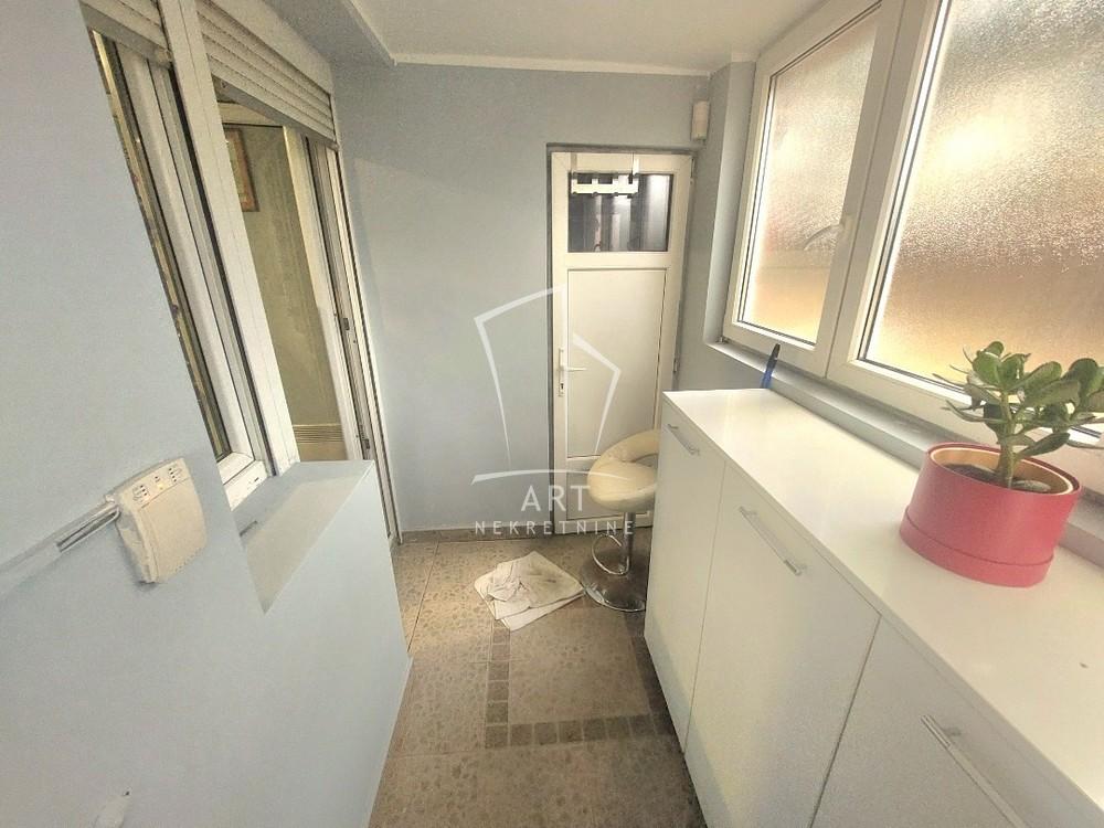 Slika 10 - Salvadora Aljendea, Trosoban stan za izdavanje, 47m2, 500€